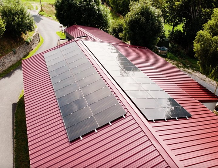 Panneaux solaires photovoltaïques sur toiture